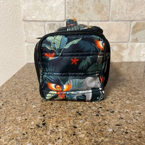 Lug Trolley Cosmetic Case - Picture 4 of 12